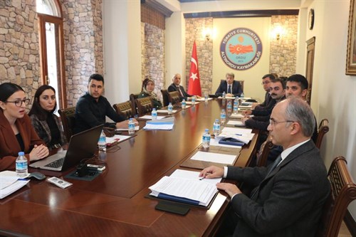 Kadına Yönelik Şiddetle Mücadele Koordinasyon, İzleme ve Değerlendirme Komisyon toplantısı Kaymakam Karahan başkanlığında gerçekleştirildi. 