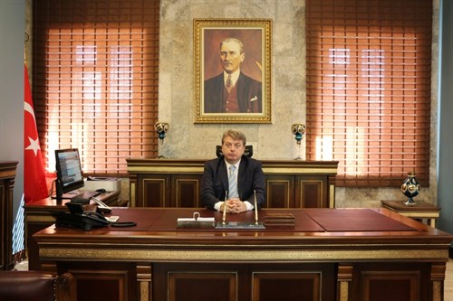 Kaymakamımız Erkan Karahan’ın 29 Ekim Cumhuriyet Bayramı Kutlama Mesajı
