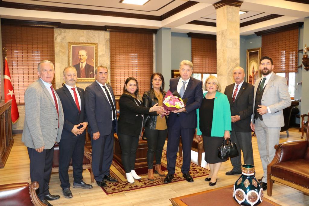 19 Ekim Muhtarlar Günü Münasebetiyle, Muhtar Heyeti Kaymakam Erkan Karahan'ı Ziyaret etti.