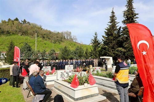 Kaymakam Erkan Karahan, Ordu Şehitliğinde Düzenlenen Programa Katıldı. 